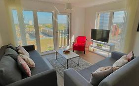 Sky View Luxury Birmingham Apartment